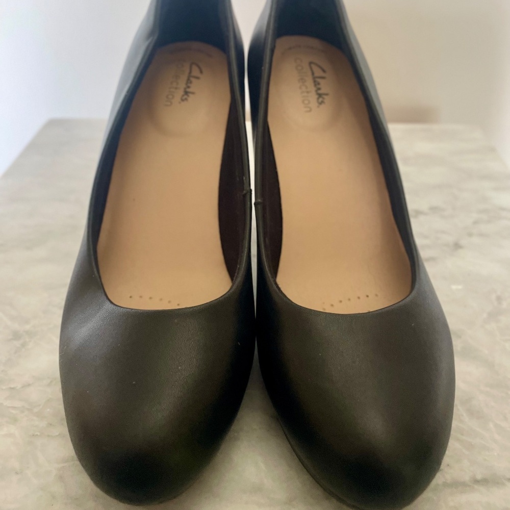 Clarks Adriel Viola Black Leather Dress Pumps – Women’s Size 10M